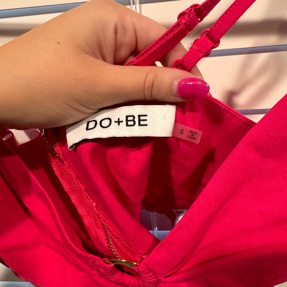 DO+BE Cropped Tank - Picture 2 of 3